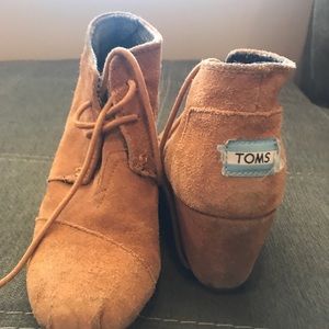 Toms booties